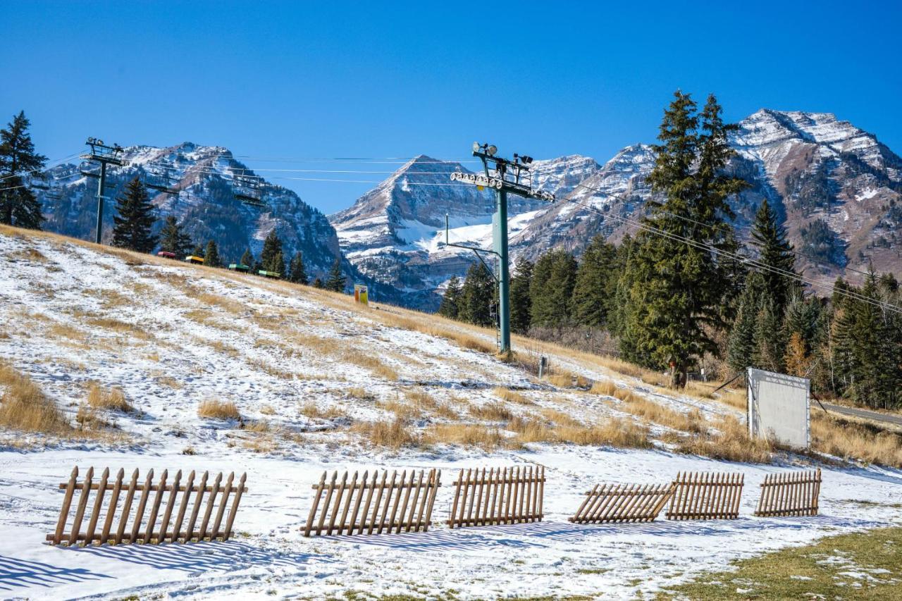 Snowcrest Villa Парк Сити Екстериор снимка