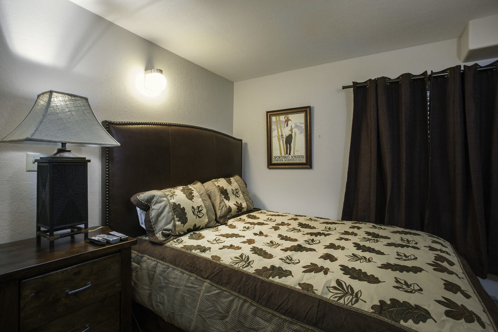 Snowcrest Villa Парк Сити Екстериор снимка