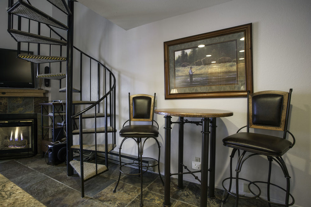Snowcrest Villa Парк Сити Екстериор снимка