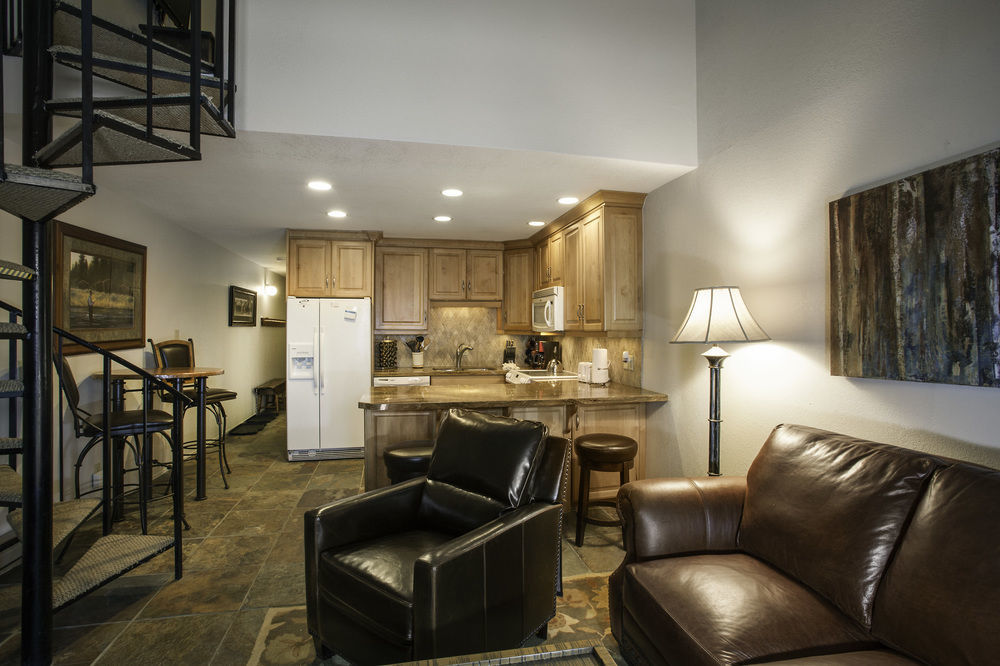 Snowcrest Villa Парк Сити Екстериор снимка